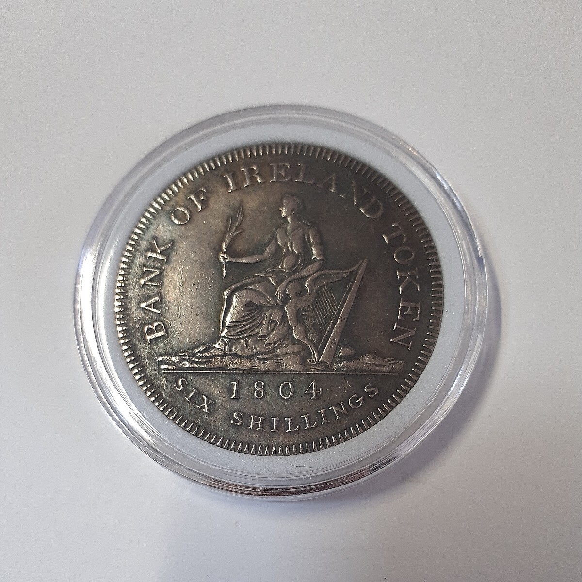 イギリス ジョージ3世 硬貨 古銭 1804年 アイルランド シリング 紋章 コイン 銀貨 外国古銭 直径:約44mm 重量:約25.5g_画像1