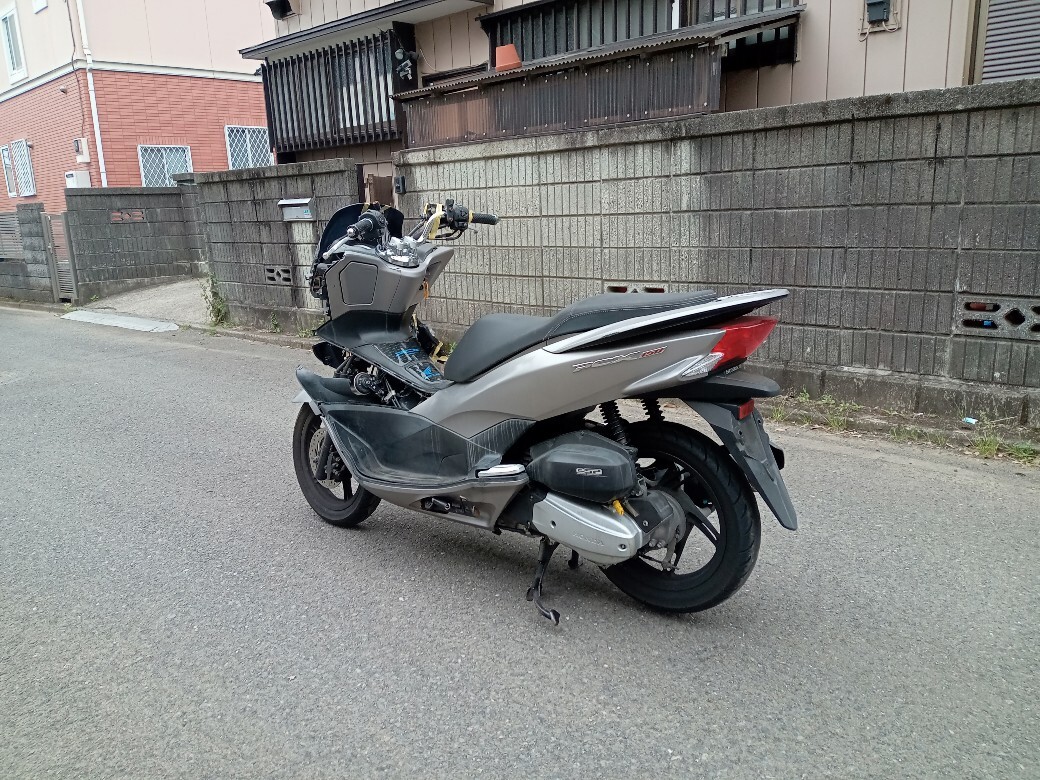 （事故車）部品取り・輸出・再生ベースお探しの方向け　エンジン可動　ホンダ　HONDA　PCX150　KF18　_画像2