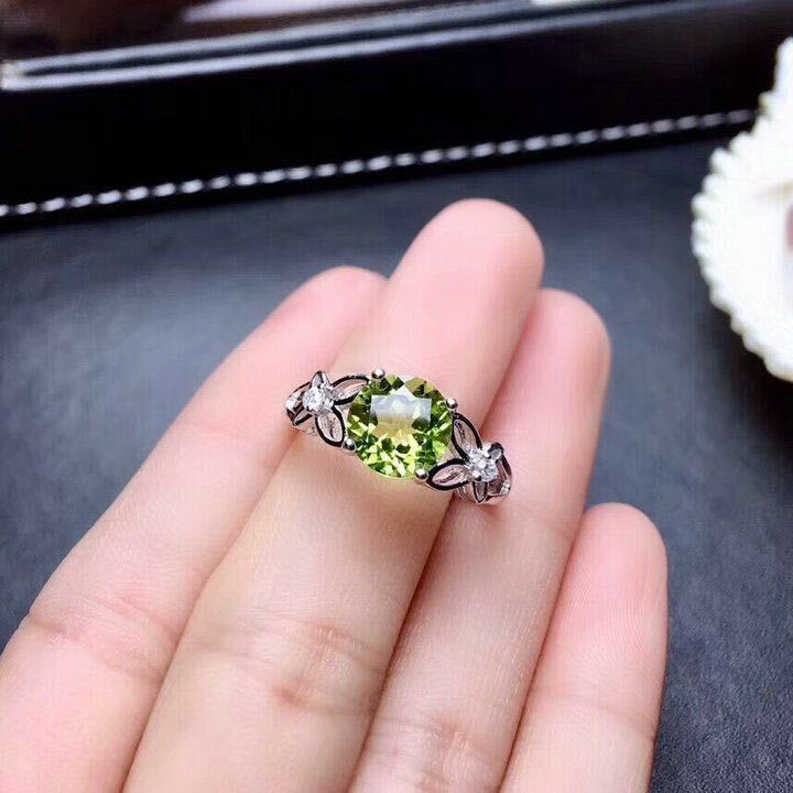 モアサナイト リング10×10mm 。1.6ct。cー22