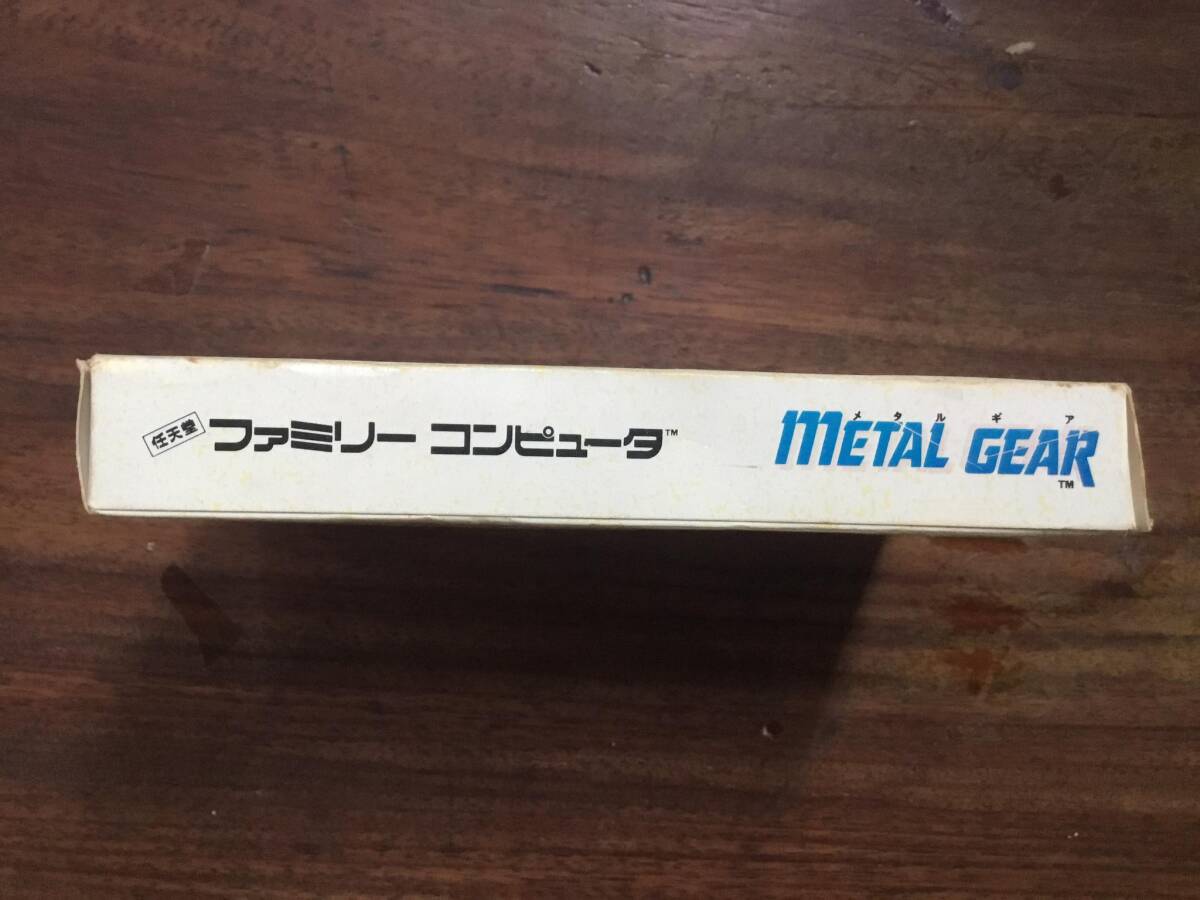 ファミコンソフト「メタルギア(METAL GEAR)」箱説ほか付き★ 中古品 (コナミ・KONAMI・FC) 1987年製_画像4