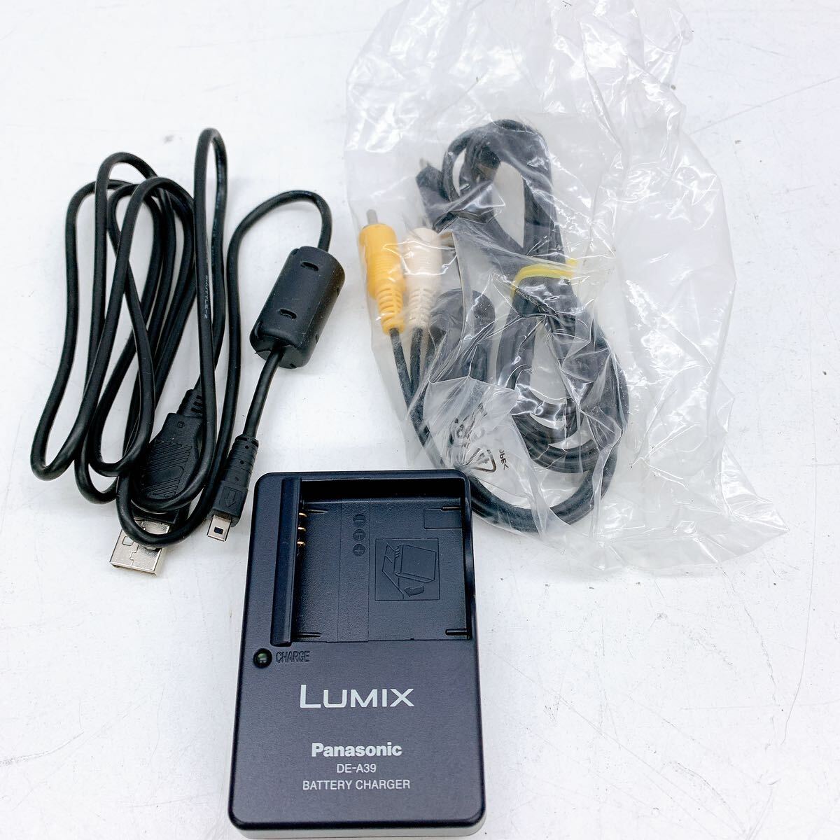 4AD070 Panasonic DMC-FS3 LUMIX パナソニック デジカメ デジタルカメラ 本箱付き 現状品 通電ok 動作未確認_画像7