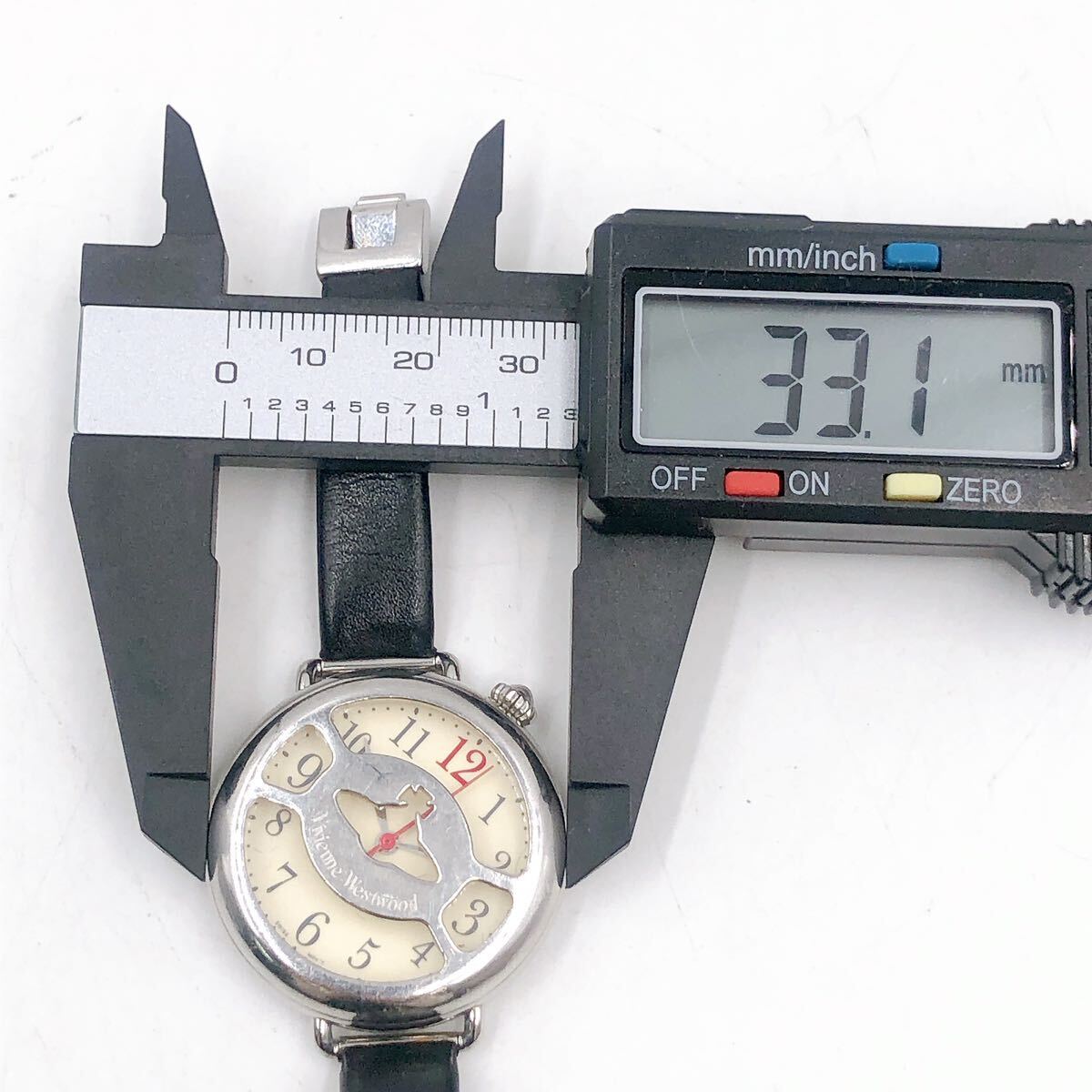 4AD101 【希少】Vivienne Westwood ヴィヴィアンウエストウッド VW-9034 腕時計 ブランド時計 現状品 の画像9