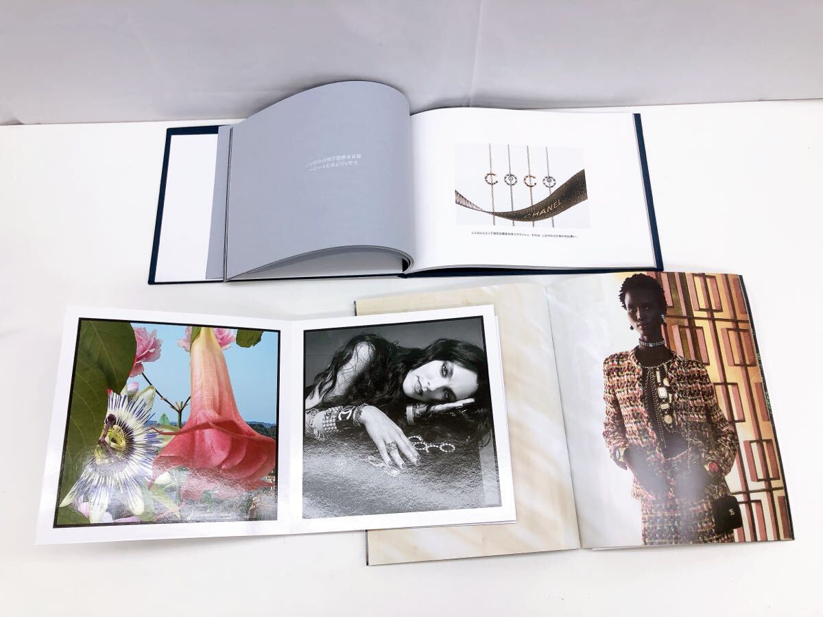 4AB061 CHANEL Chanel коллекция книжка каталог брошюра буклет 2022 2023 2024 текущее состояние товар 
