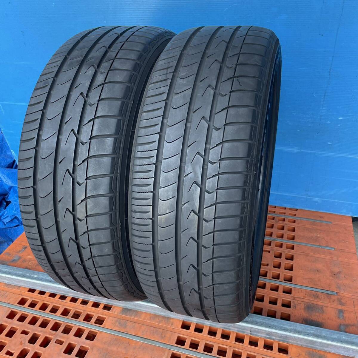 215/55R18 TOYO TRANPATH MPZ 215/55/18 サマータイヤ　2本　2020年製造_画像1