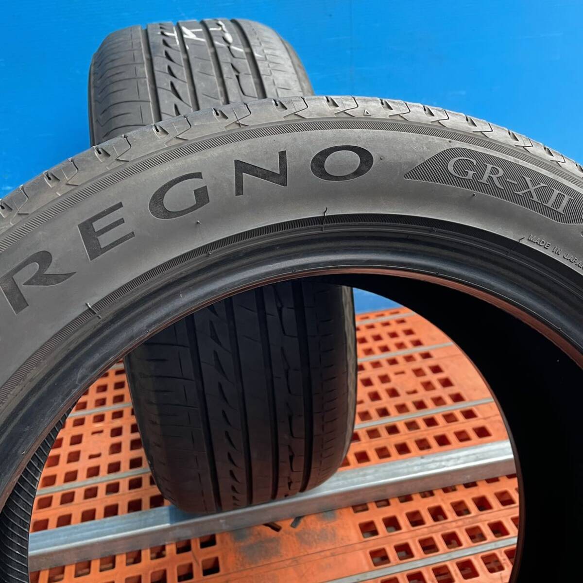 225/50R17 ブリヂストン　REGNO GR-XII サマータイヤ　2本　2019年製造_画像5