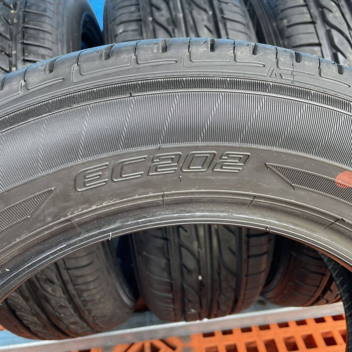 175/65R14 ダンロップ　EC202 175/65/14 サマータイヤ　4本　2021年製造_画像7