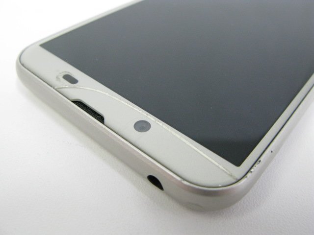 ドコモ SH-01L AQUOS sense2 シャンパンゴールド 【M3680】_画像3