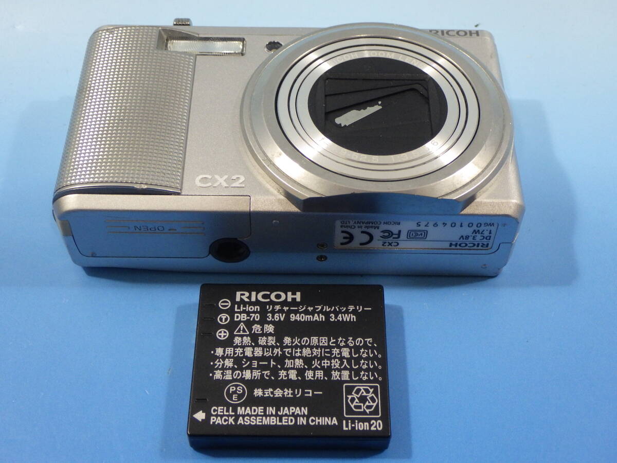 CX2 デジタルカメラ本体とバッテリーDB-70のみ RICOH リコー デジカメ 修理・部品取り用 ジャンク品_2024年4月29日撮影 ジャンク品