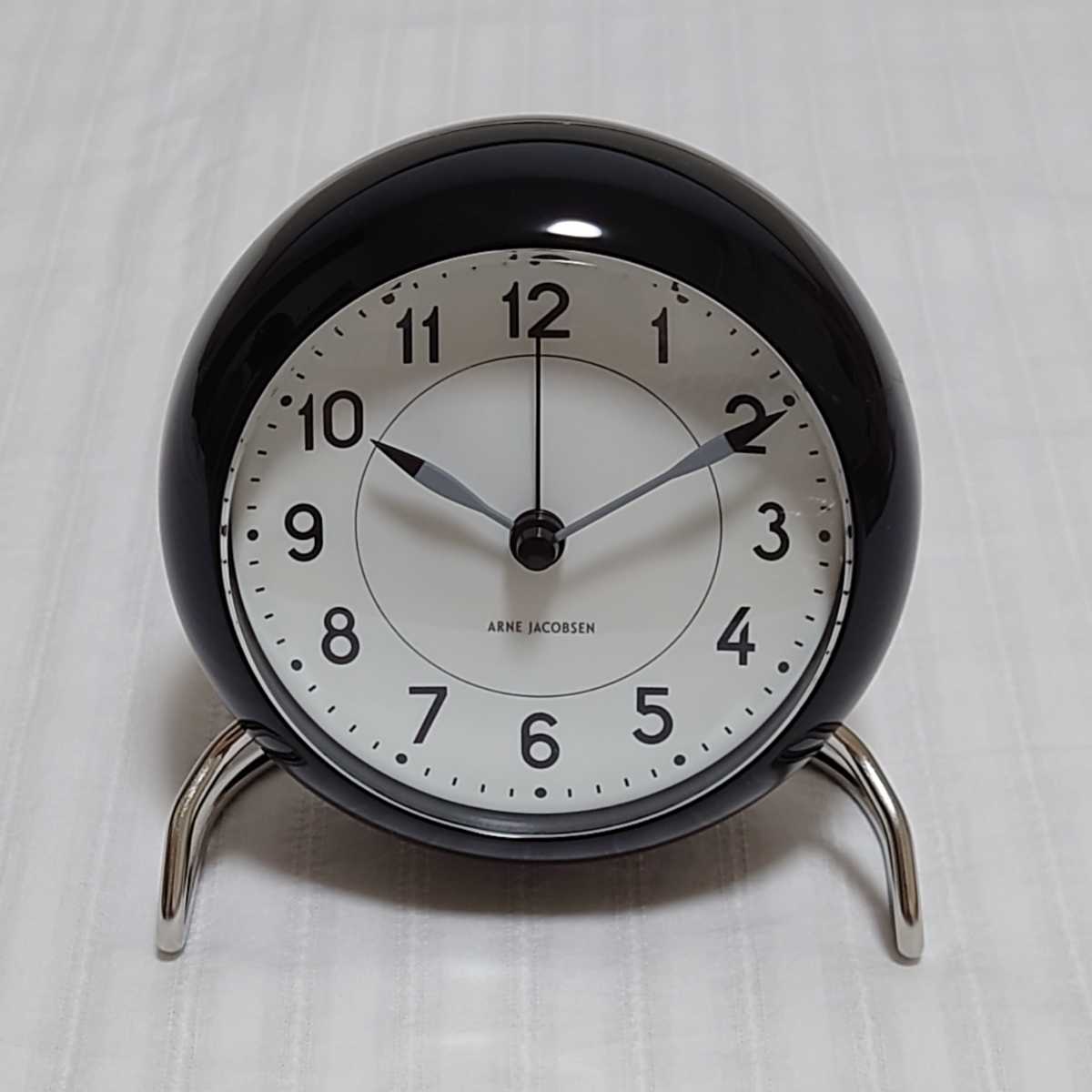 ARNE JACOBSEN Station Table Clocka Rene * Jacobsen station table clock black black eyes ... clock 