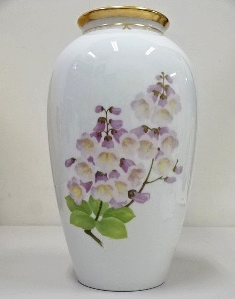 705▽大倉陶園 造 金彩 花柄/花紋様 花瓶 花入れ 高さ：約23cm 共箱付の画像3