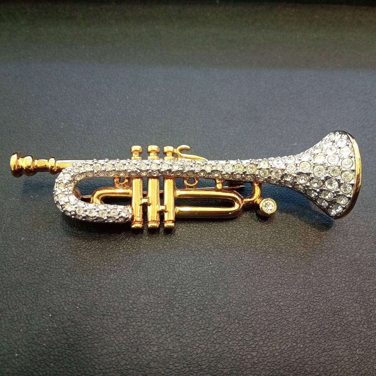 #1904 【SWAROVSKI/ペンダント/Trumpet/現状品】スワロフスキー ペンダント トランペット ゴールドコーティング 現状渡し 中古品の画像2
