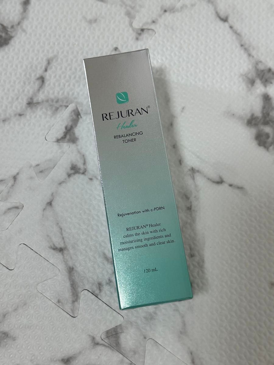 REJURAN リバランシング トナー120ml 箱付き　美品