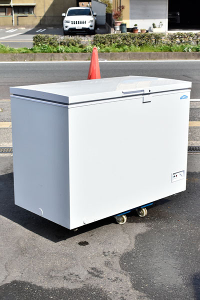 CO01 テンポス 冷凍ストッカー 上開きタイプ TBCF-282-RH 282L 業務用 冷凍庫 厨房機器 家庭用 冷凍食品保存100Vの画像1