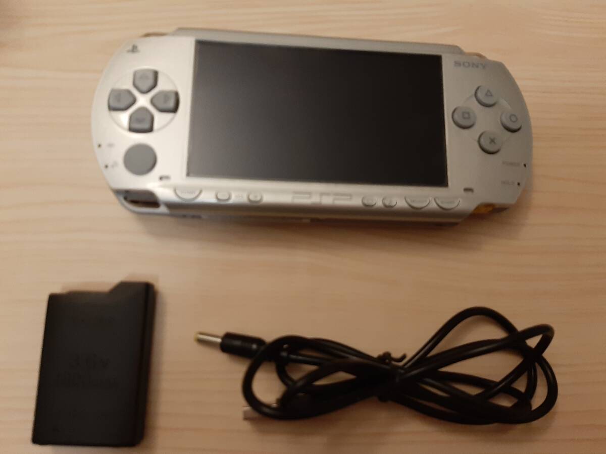  б/у товар SONY PSP 1000 серебряный корпус аккумулятор & с зарядным устройством сразу ... комплект ②