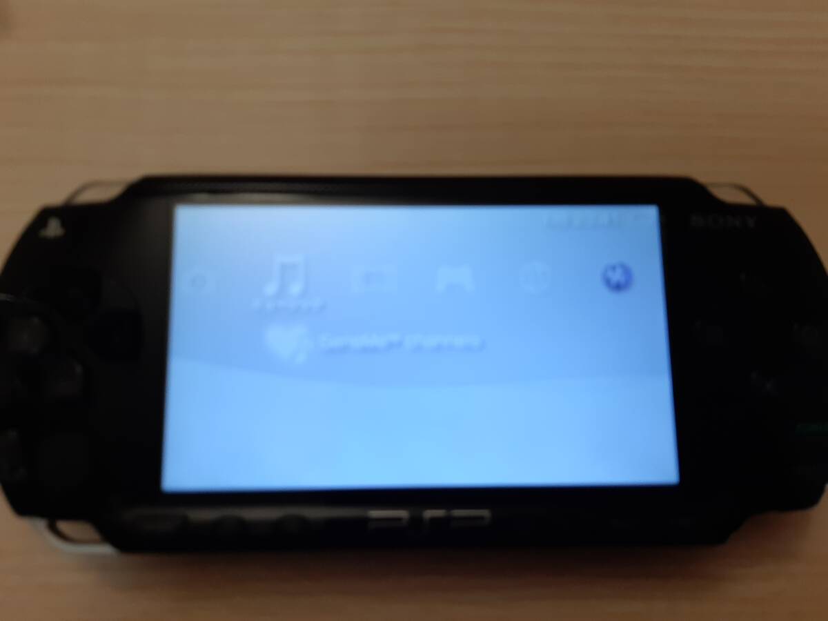 中古品 SONY PSP 1000 ブラック 本体 バッテリー＆充電器付 すぐ遊べるセット BFの画像2