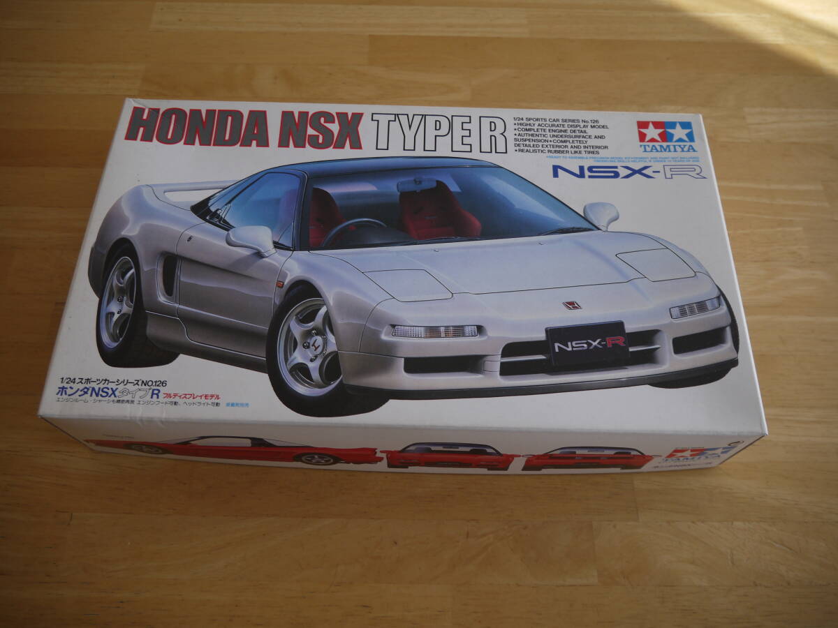 【送料込み】 タミヤ プラモデル 1/24 ホンダ HONDA NSX TYPERの画像1