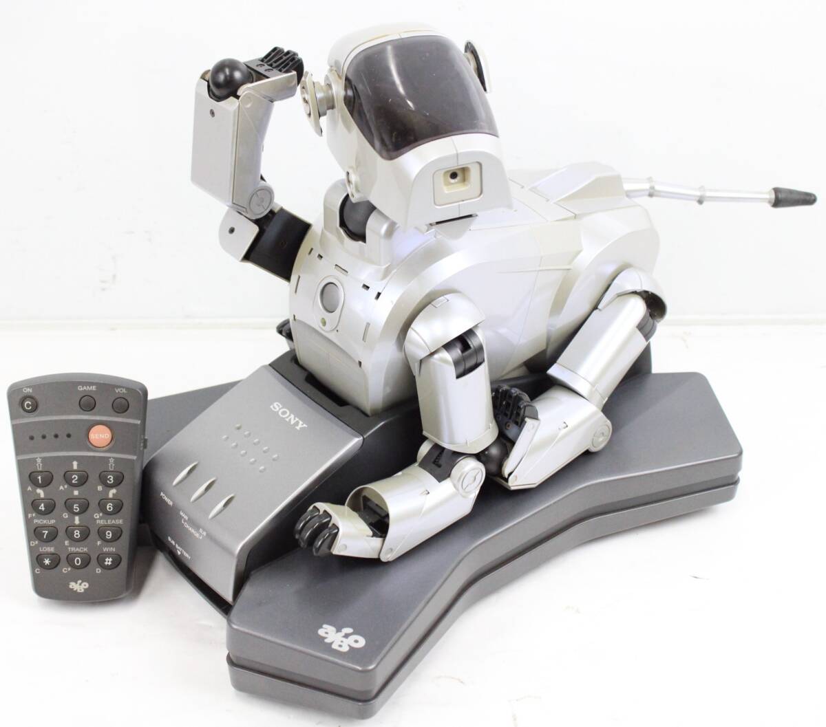 現状品 SONY アイボ ERS-111 チャージステーション サウンドコマンダー キャリーバッグ ソニー AIBO ロボット ITFI5S9LJ1L0-YR-J10-byebyeの画像1