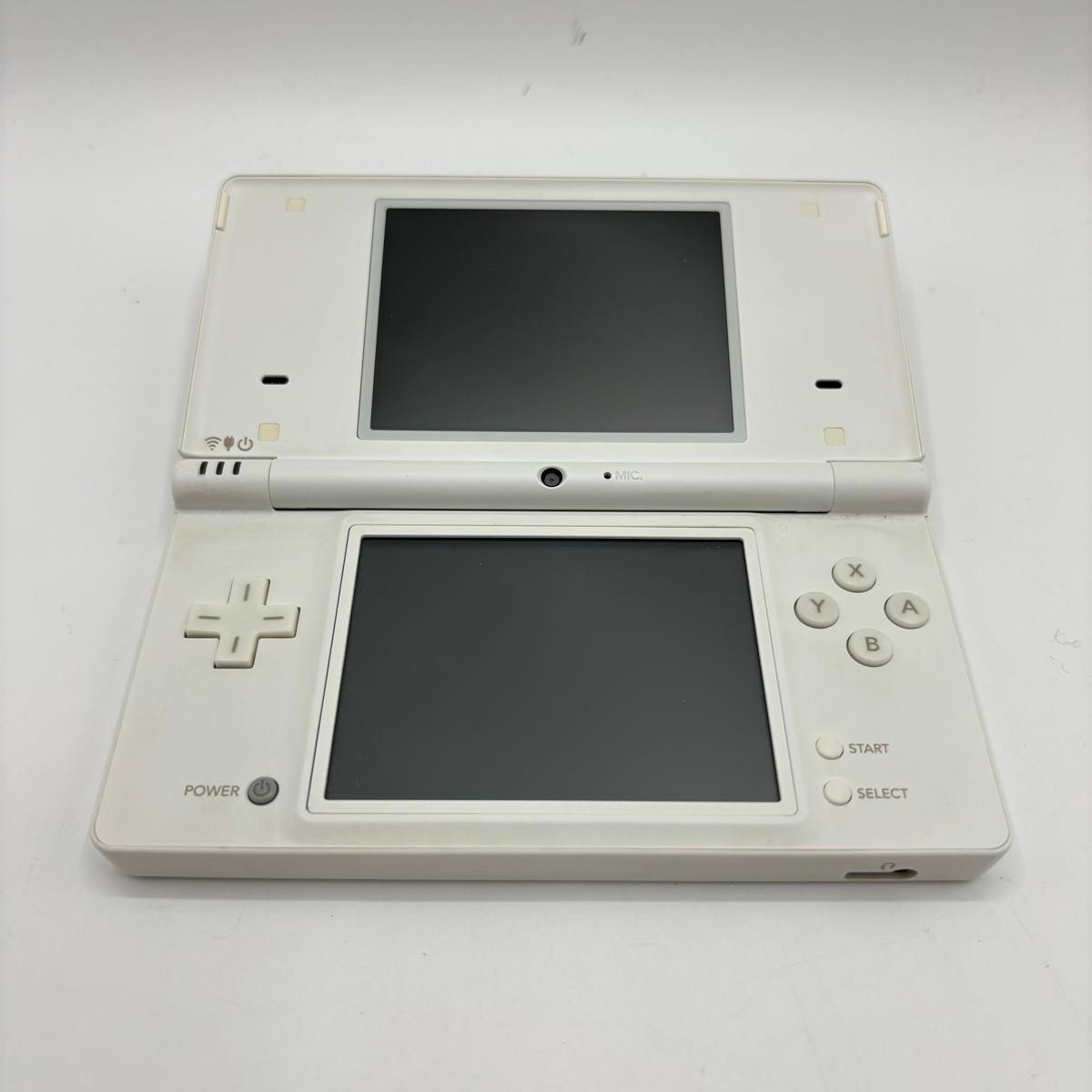 任天堂  DSi ポケモン　レシラム・ゼクロムエディション 