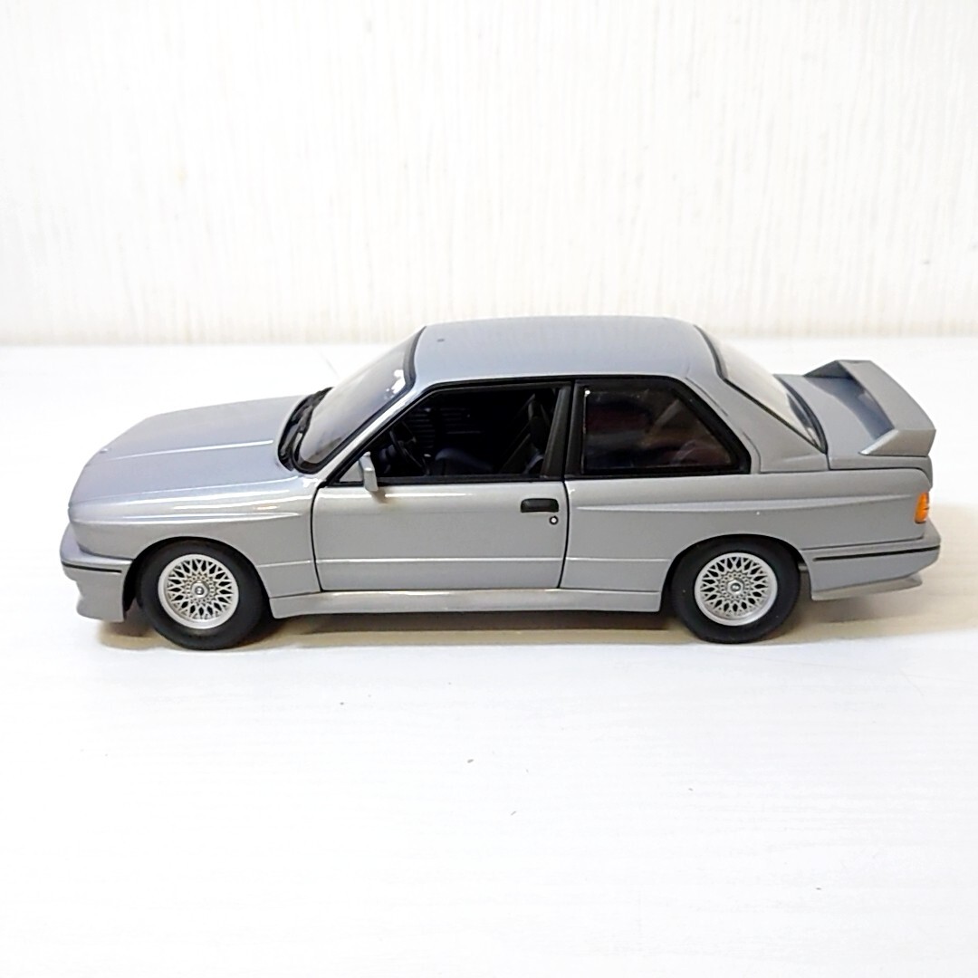 ケ16【80】1円～ ミニチャンプス MINICHAMPS 1/18 ミニカー BMW M3 STREET 1987 シルバーの画像5