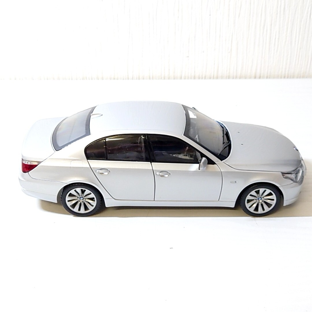 サ26【80】1円～ 京商 KYOSHO BMW ディーラー特注 1/18 ミニカー BMW 5シリーズ E60 シルバー