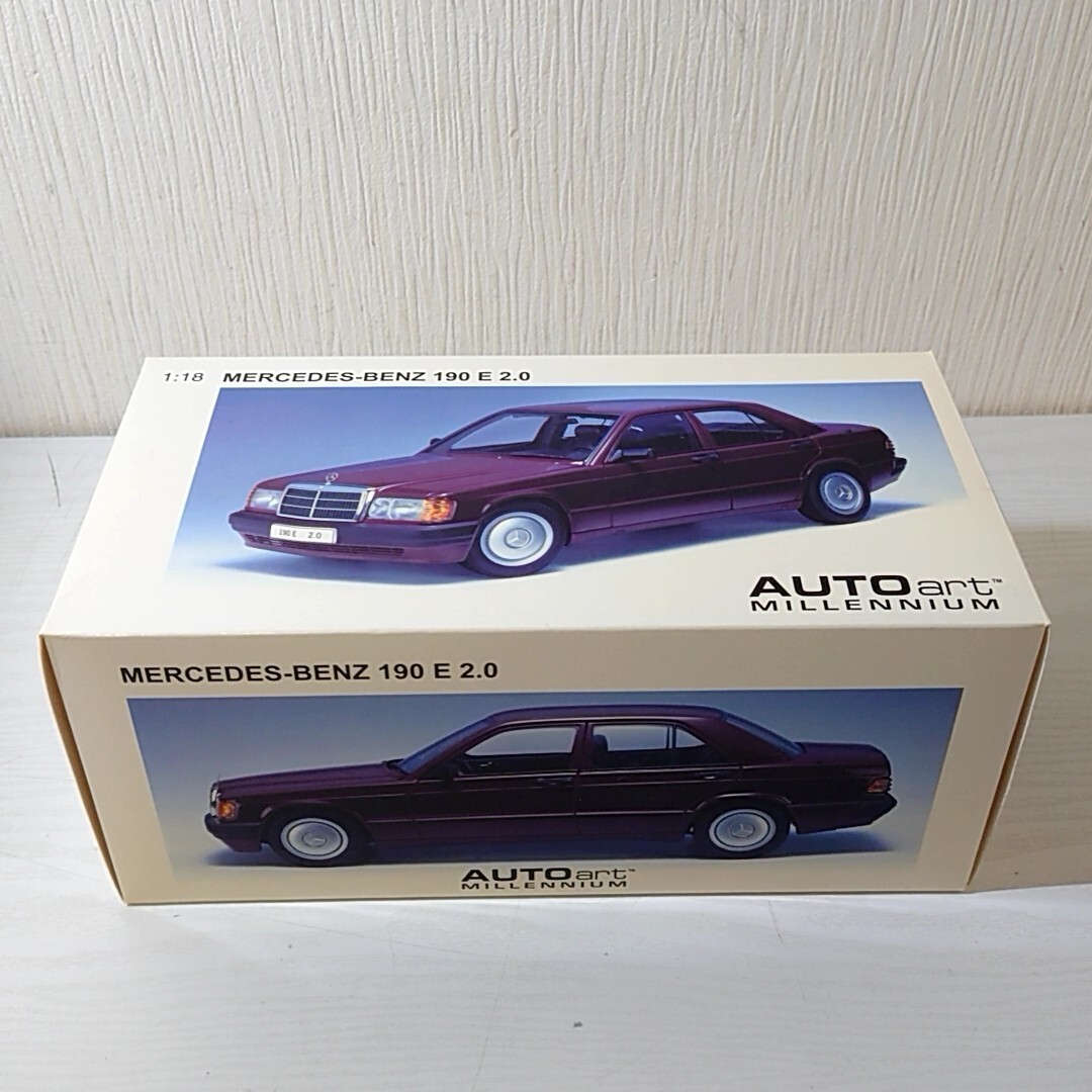 サ10【80】1円～ AUTOart オートアートミレニアム 1/18 ミニカー Mercedes Benz 190 E 2.0 レッドの画像1