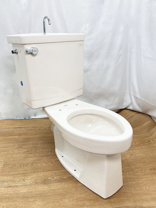 【中古】TOTO トイレ 洋式便器 (壁排水) 「C721PR」 タンク「S721B」 一式セット #SC1(パステルアイボリー) 大阪市内 直引き取り可☆ 22_画像2