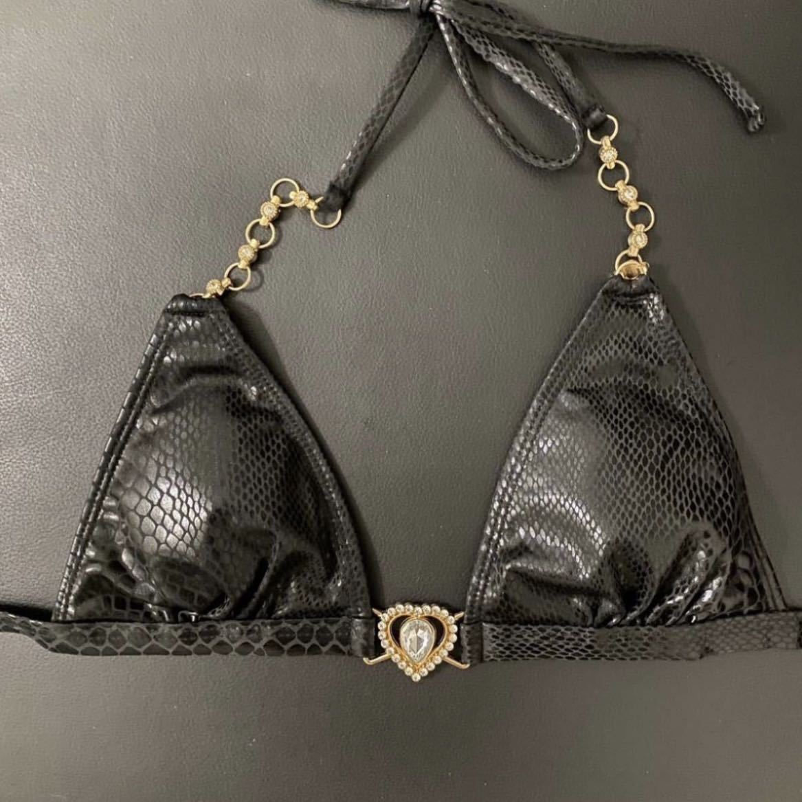  Heart charm attaching halter-neck bikini top and bottom set lady's swimsuit python print black black 