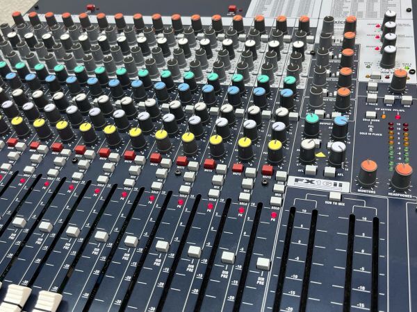 ④ Soundcraft звук craft аналоговый микшер 16ch FX16Ⅱ акустическое оборудование музыка машинное оборудование выход звука подтверждено текущее состояние товар [1]B02