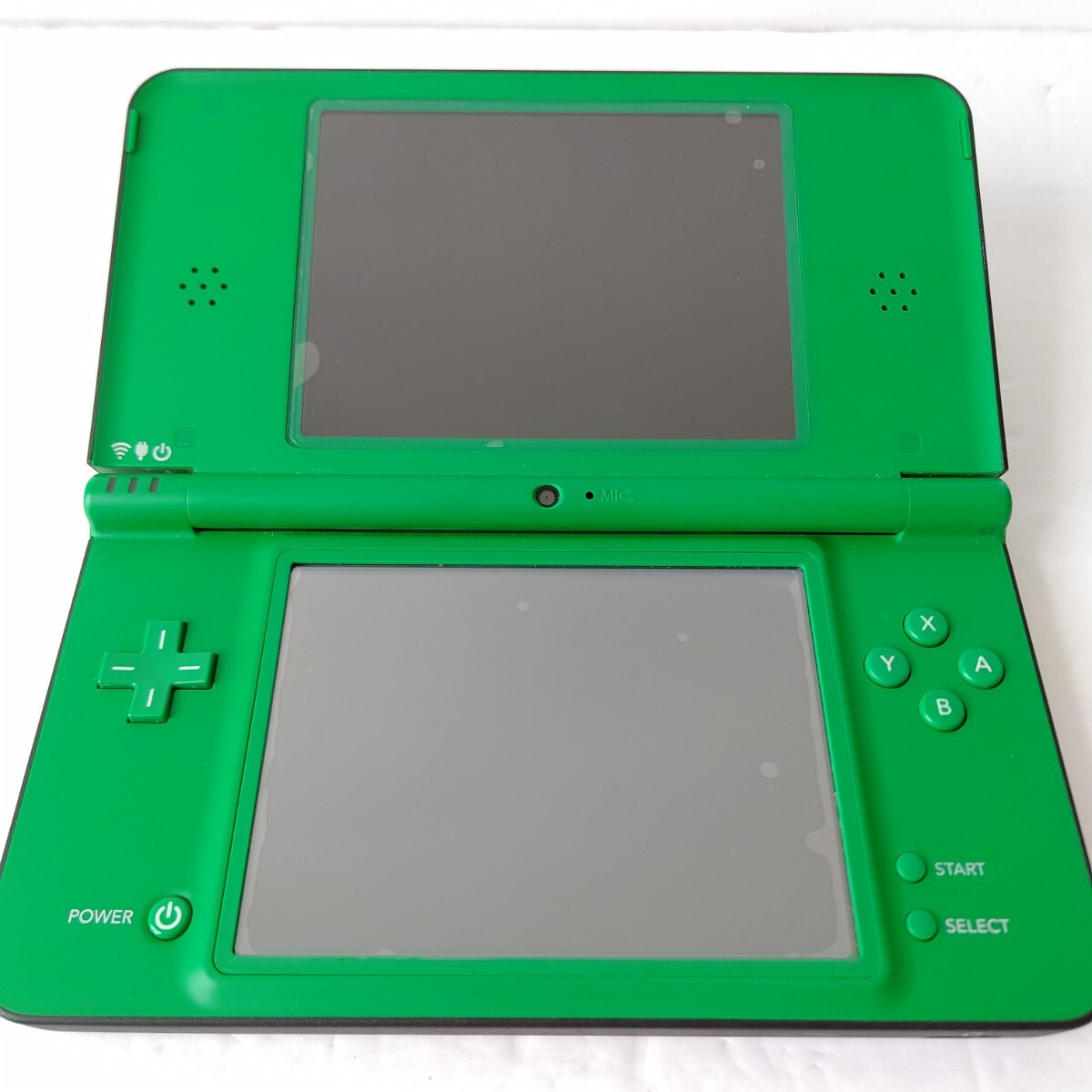Nintendo　ニンテンドーDSiLL　グリーン　画面極美品　任天堂　ゲーム機