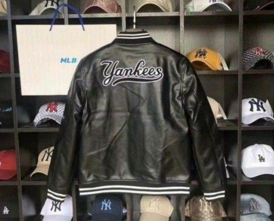 XL】【新品】19 800円 春いっぱいまで活躍 豪華刺繍ワッペン多数 XL】【新品】19 800円 春いっぱいまで活躍 豪華刺繍ワッペン多数