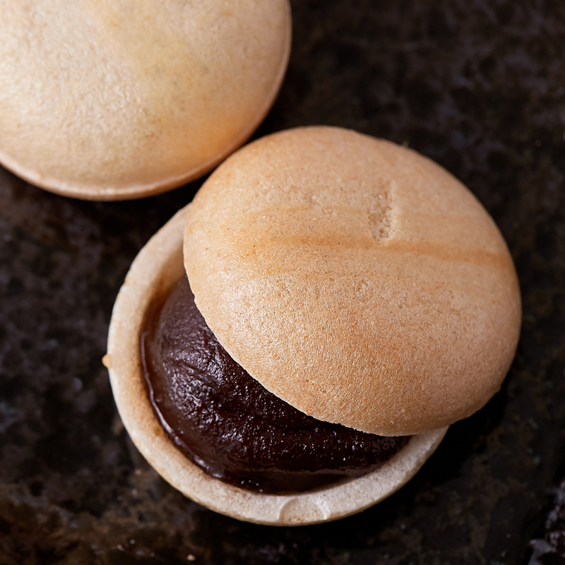 mo.. Japanese confectionery in the middle of .. note .... Anko red bean paste one . size .... smaller meal thing .. thing un- use domestic production domestic manufacture ... tea .. bite in the middle of leather 