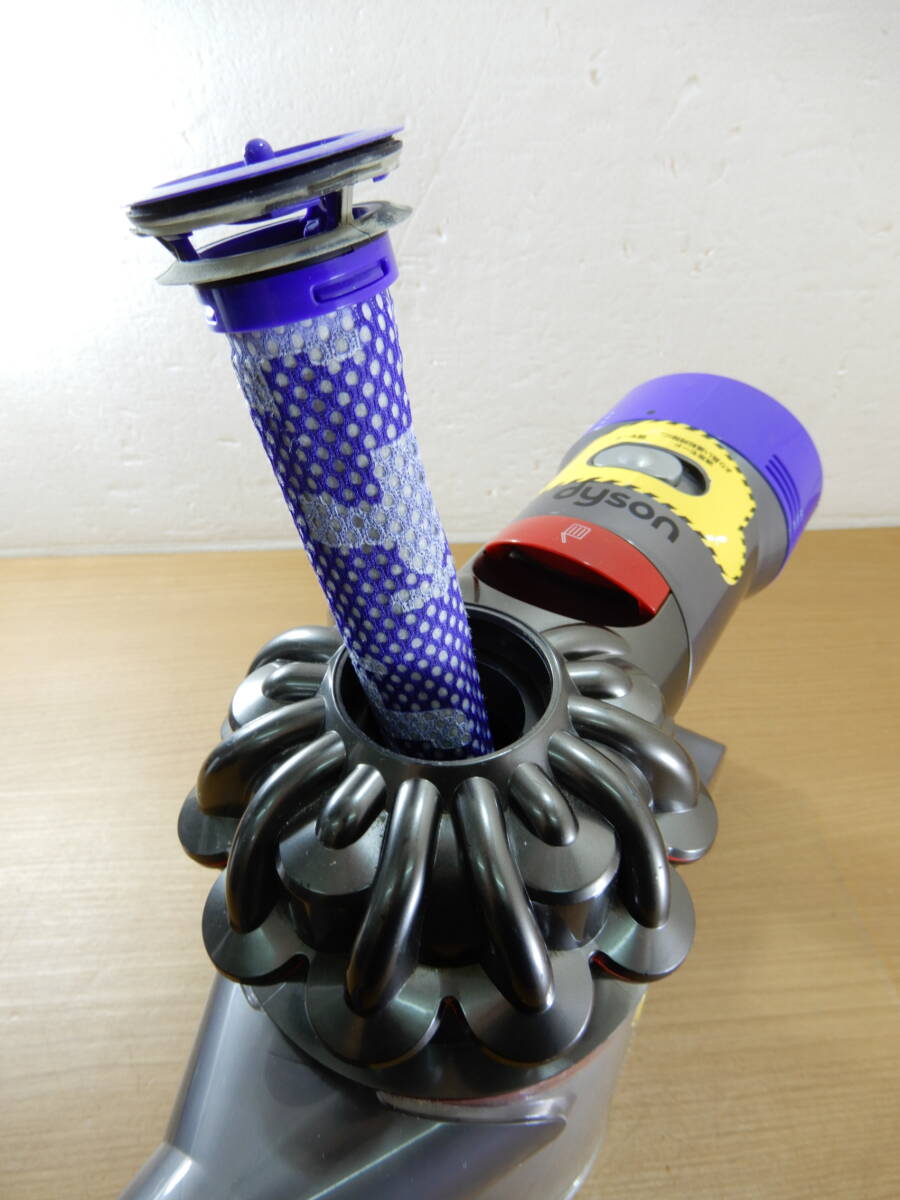 Y0476★\1～dyson/ダイソン　家庭用　コードレスクリーナー　本体　SV11_画像3