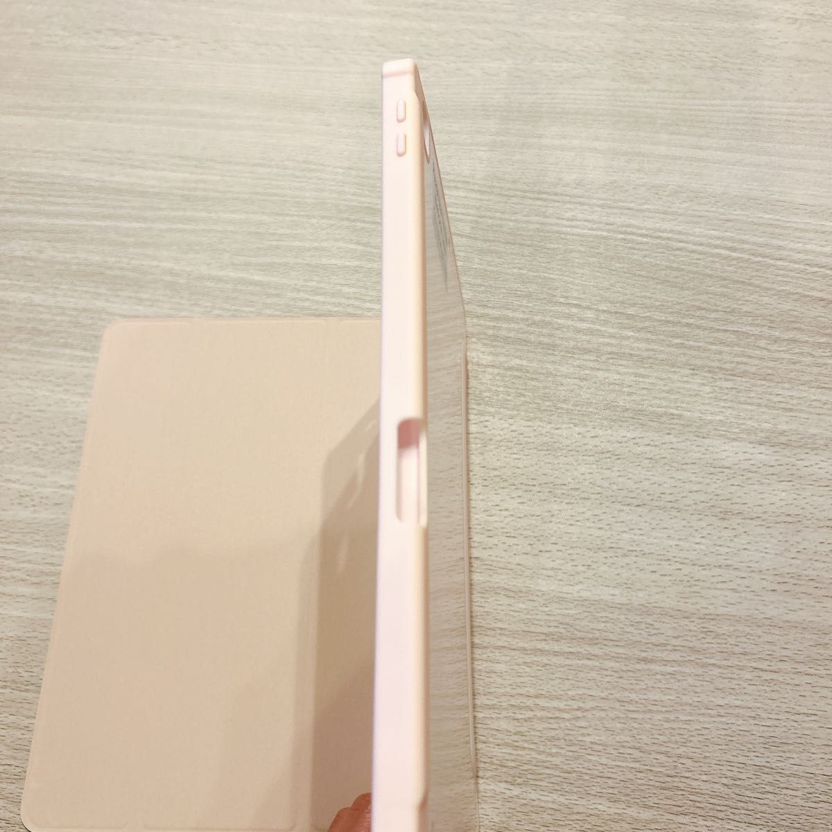 iPad 9世代 ケース 10.2 インチ ペン収納 三つ折スタンド ピンク