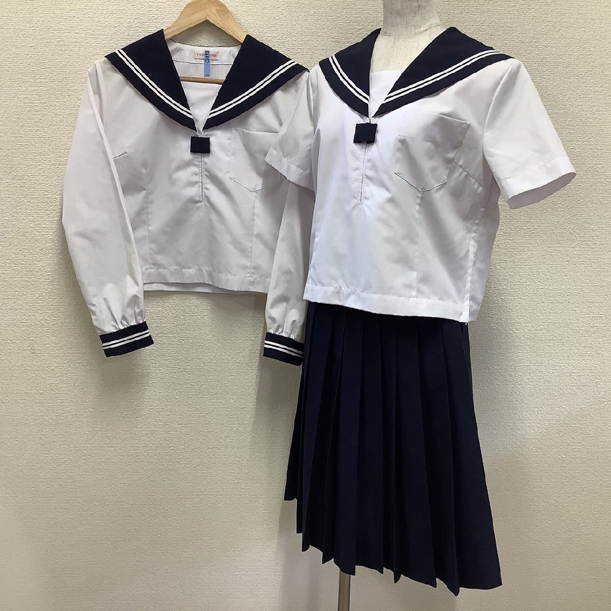 大阪府立住吉商業高等学校 / 制服 / 卒業生保管品/ 指定品 大阪府立住吉商業高等学校 / 制服 / 卒業生保管品/ 指定品
