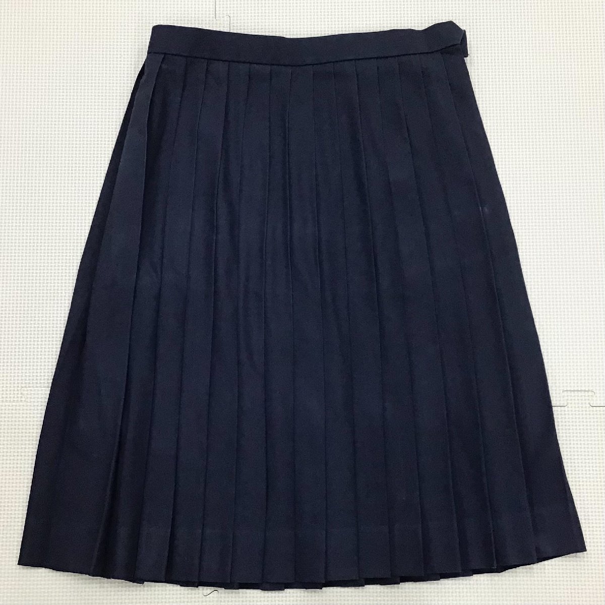 O590/(中古)兵庫県 女子制服3点 /鹿島中学校/M/W66/丈57/車ヒダ28本/半袖セーラー/夏スカート/白3本/紺/中学校/高校/女子学生/制服/学生服_画像7