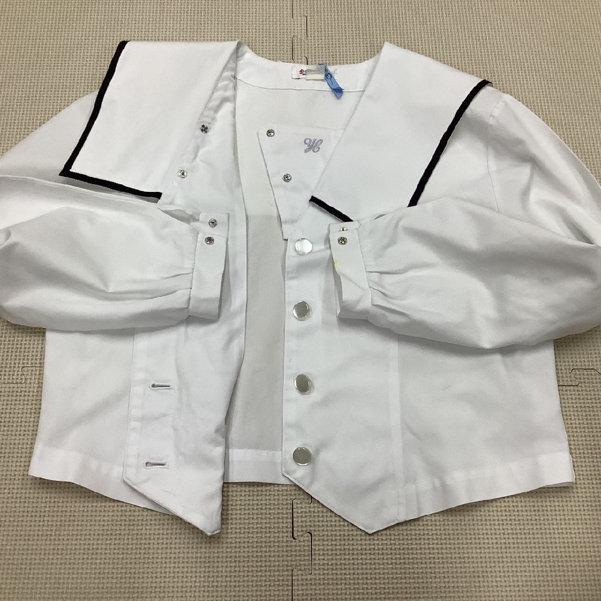 I527/Y(中古)山形 谷地高校 女子制服2点 /指定品/LL/W69/合服セーラー/冬スカート/変形型セーラー/セーラーブラウス/ロゴ刺繍/夏/冬/学生服_画像4