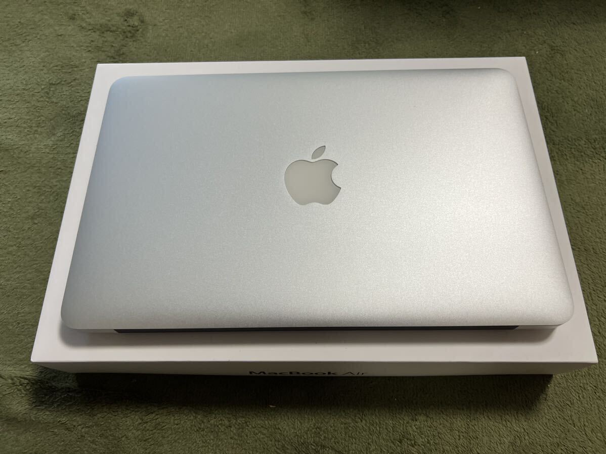 【美品】MacBook Air A1465 Apple 最新OS Sonoma 512GB 11インチ Core i5 充電回数少ない 箱有り 付属品有りの画像2