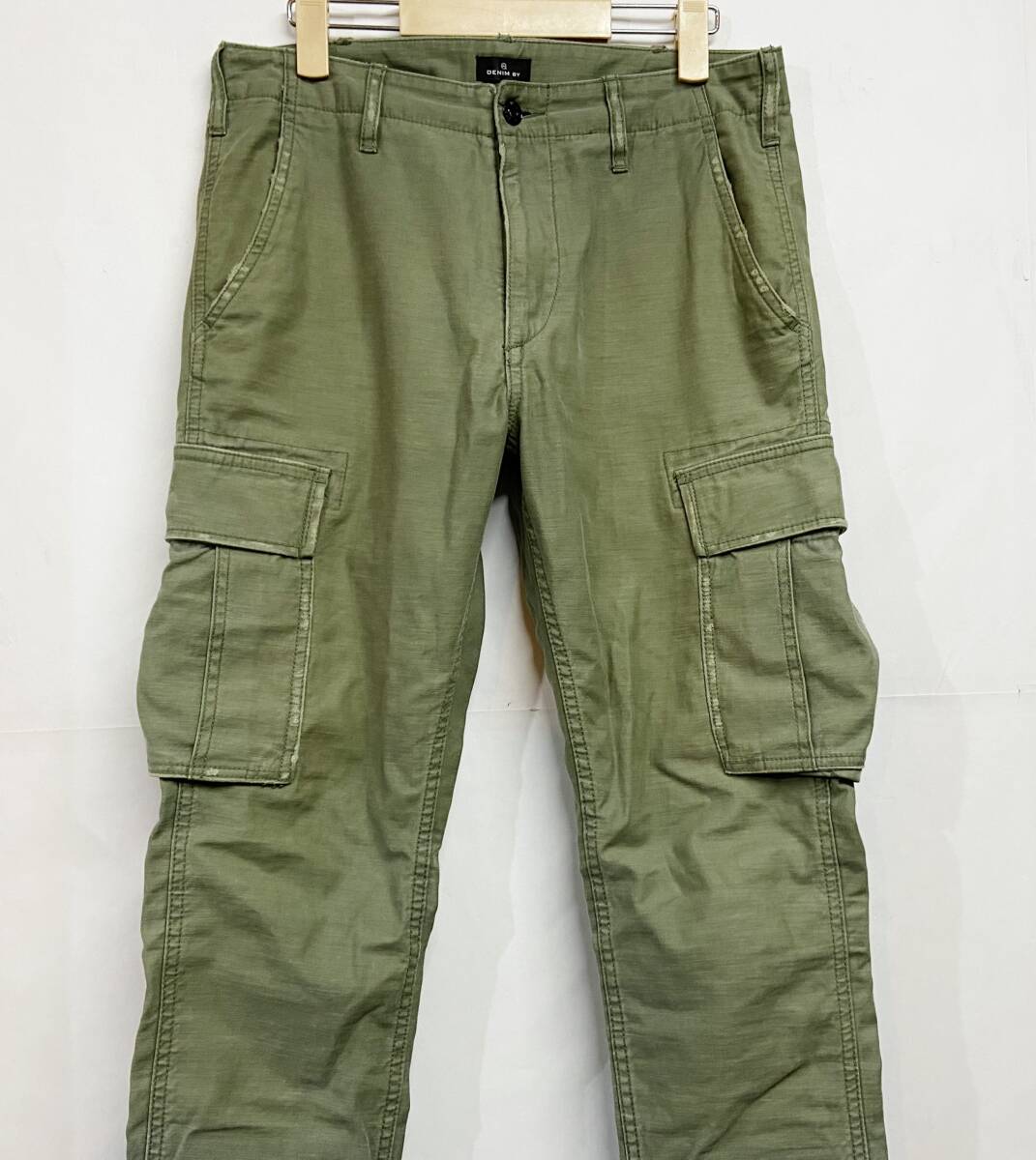 28インチ◆DENIM BY VANQUISH & FRAGMENT｜デニムバイヴァンキッシュアンドフラグメント カーゴバンツ Olive オリーブ_画像2