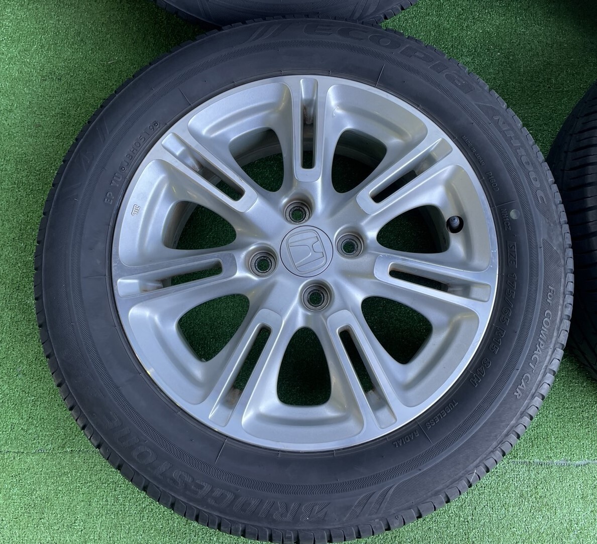 175/65R15 ブリヂストン/エコピアNH100C【2019年】ホンダ純正ホイール 15×5.5J ET45 4H/100 4本セット！№435-6Dの画像2