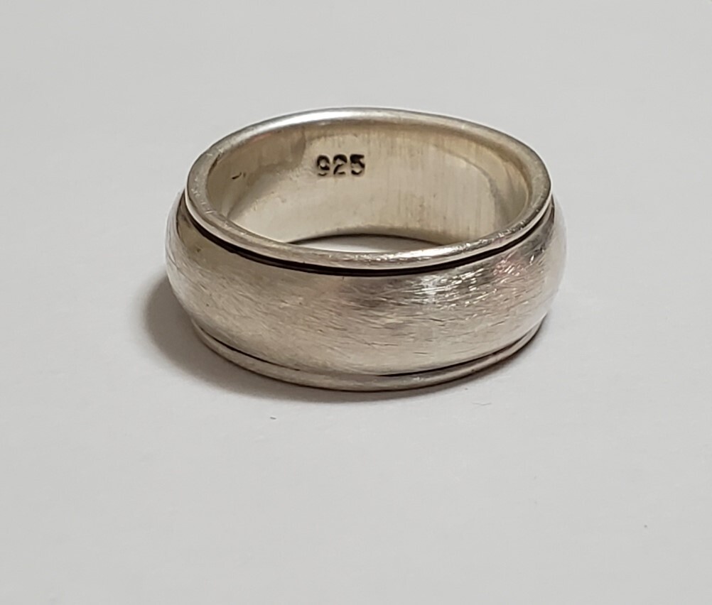シルバー925刻印あり SILVER 925   指輪 メンズ １9号 8,2g  きれいめの画像3