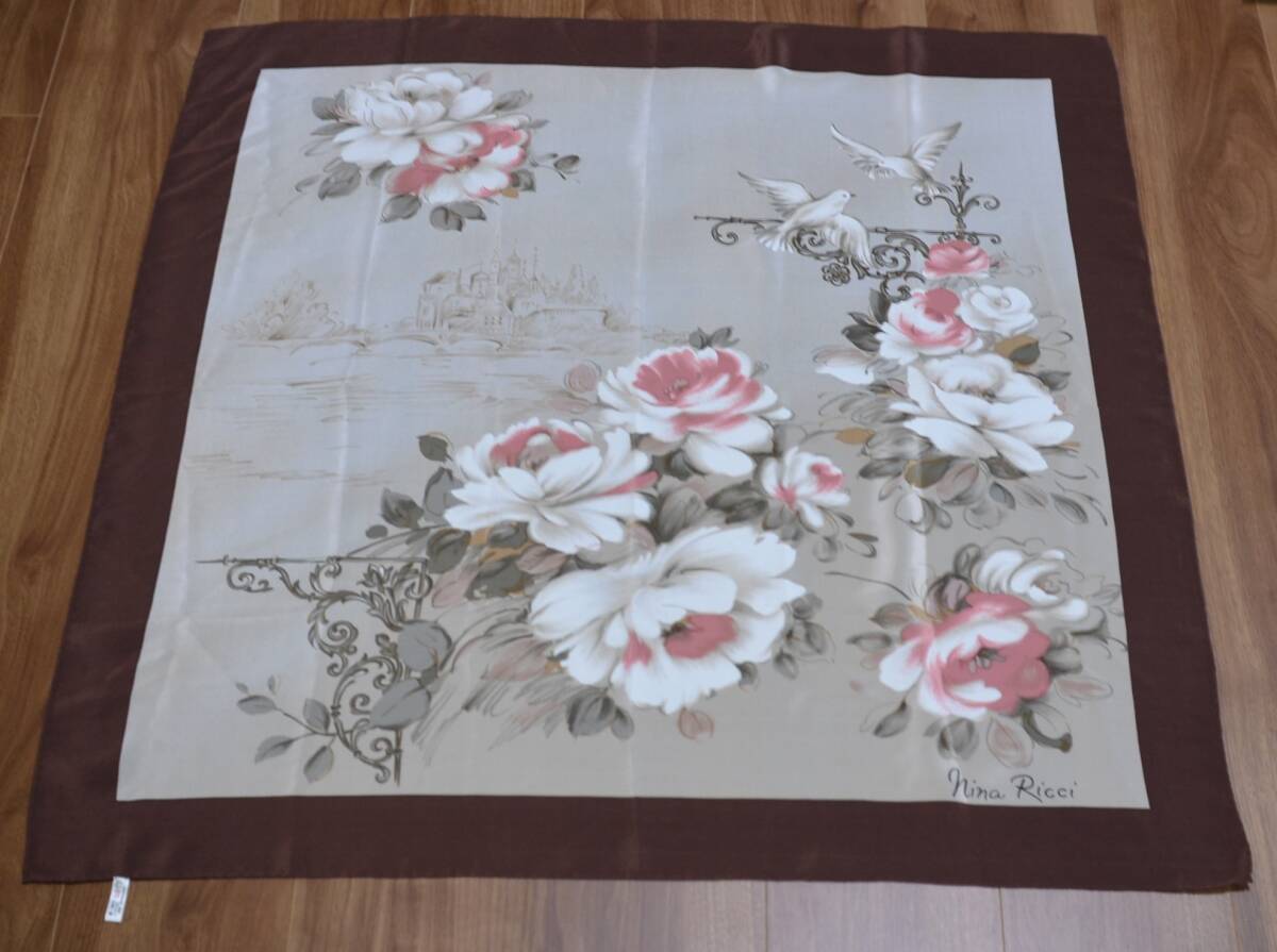 *NINA RICCI* silk 100% scarf 78.×80. beautiful goods 