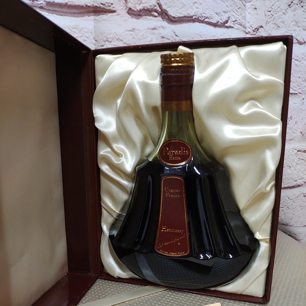 A04264 1円〜 未開栓 古酒 Hennessy ヘネシー Paradis パラディ 金キャップ グリーンボトル 700ml 箱付 コニャック ブランデー の画像2