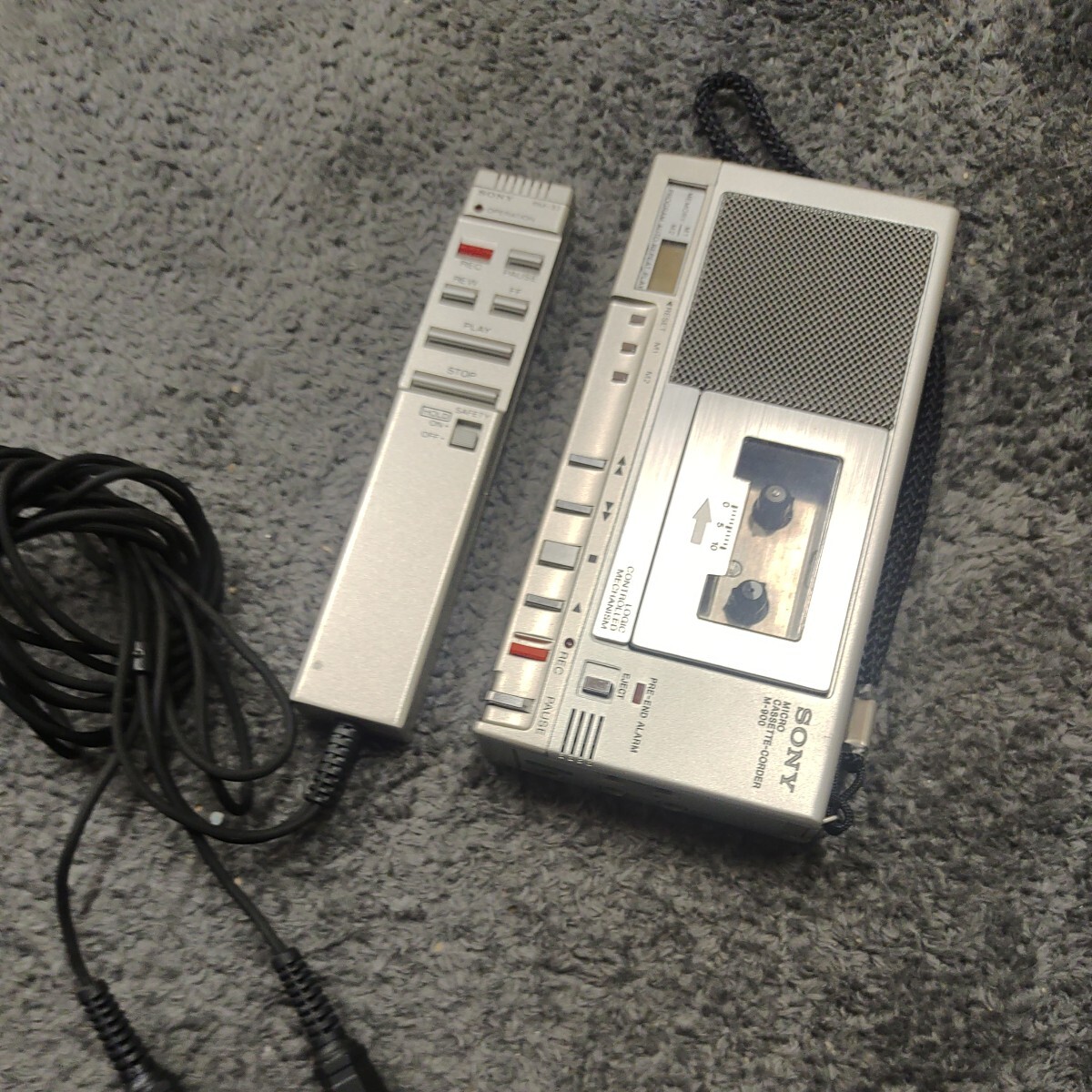 A042811 SONY M-900 マイクロ カセットコーダー 録音機 ソニー カセットレコーダー 昭和 レトロ　ジャンク_画像1
