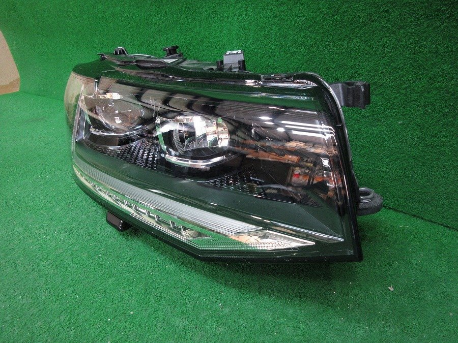 美品★ VW/フォルクスワーゲン T-CROSS/Tクロス C1DKR 純正 右ヘッドライト LED 2GN 941 036 B 2GN941036B_画像2