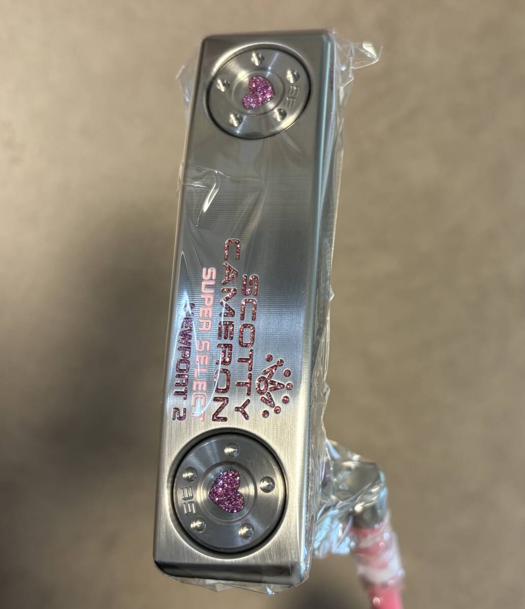 ★★スコッティキャメロン SCOTTY CAMERON 2023 スーパーセレクト ニューポート2 Lovely Heart M ピンクラメ ハートドット の画像3