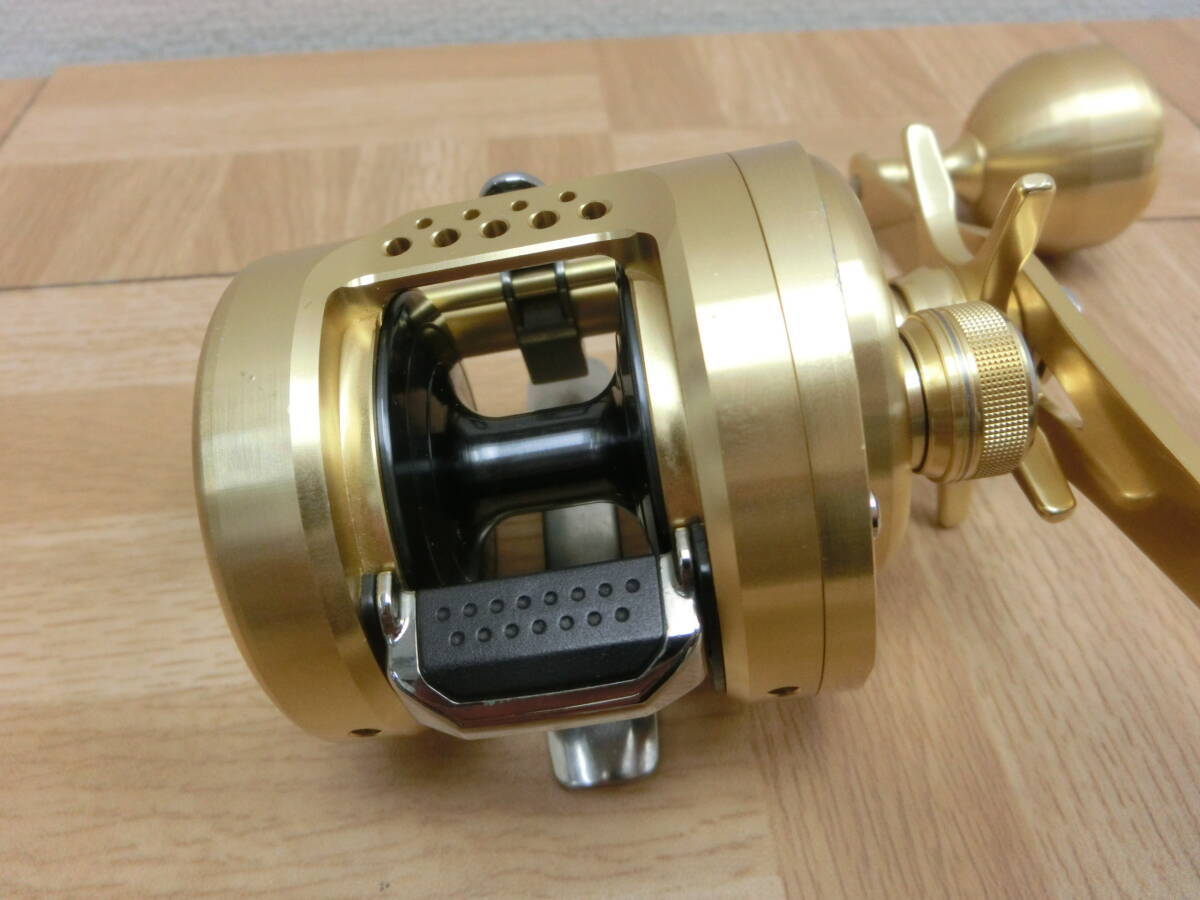 it/418130/2403/シマノ　SHIMANO　ベイトリール 両軸 15 オシアコンクエスト 300HG 右ハンドル/ハンドル換装_画像5