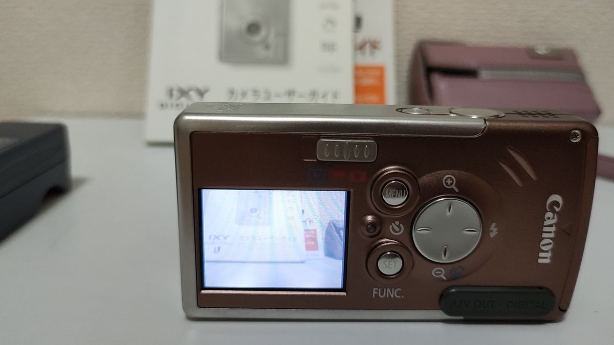 IXY DIGITAL L 充電器＋SDカード＋ユーザーガイド付き