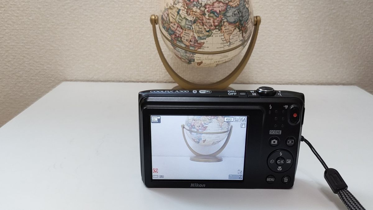 COOLPIX A300 ジャンク品 選択ボタンに不具合あり 説明書と充電器付き Nikon デジタルカメラ
