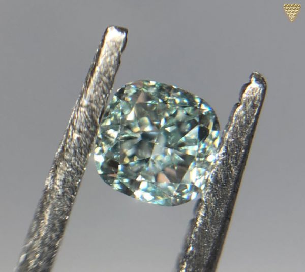 0.58 ct FANCY BLUE GREEN SI1 CUSHION GIA ダイヤモンド ルース DIAMOND EXCHANGE FEDERATION