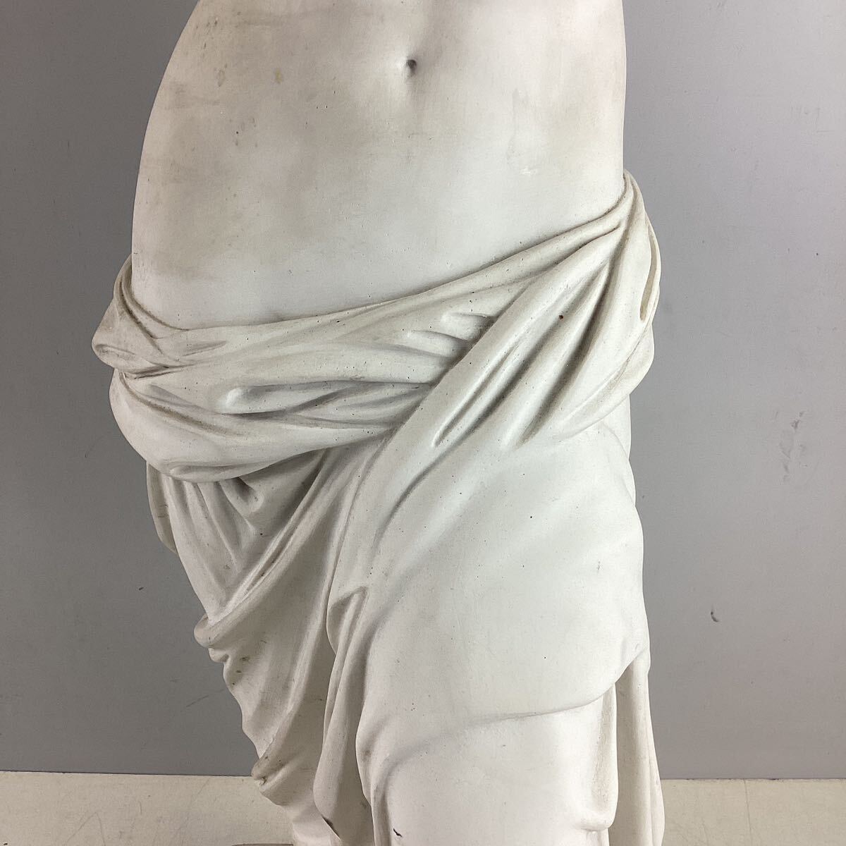 o333 ミロのヴィーナス像 ヴィーナス 女神像 西洋彫刻 洋風 高さ約85cm 重量30kg 置物 美術 オブジェクト ガーデニング インテリア 中古品_画像3